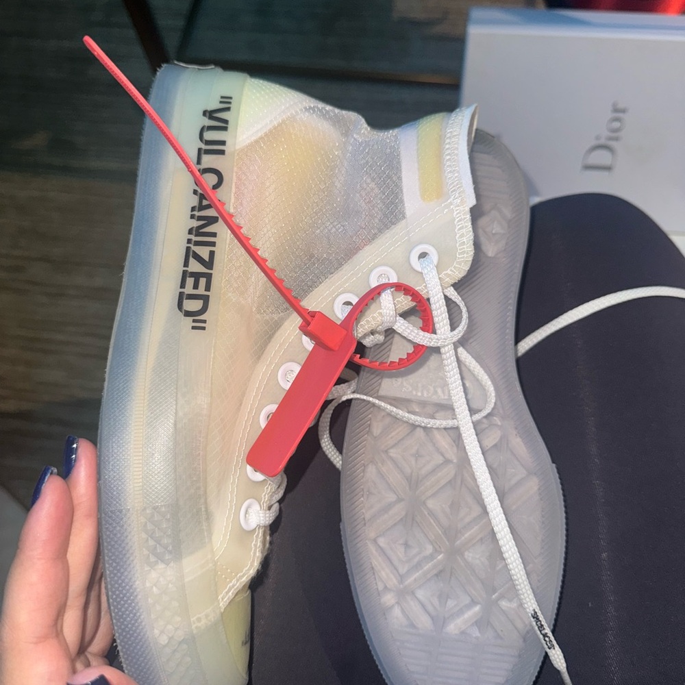 Off-White White Sneakers With Translucent Design - image 3